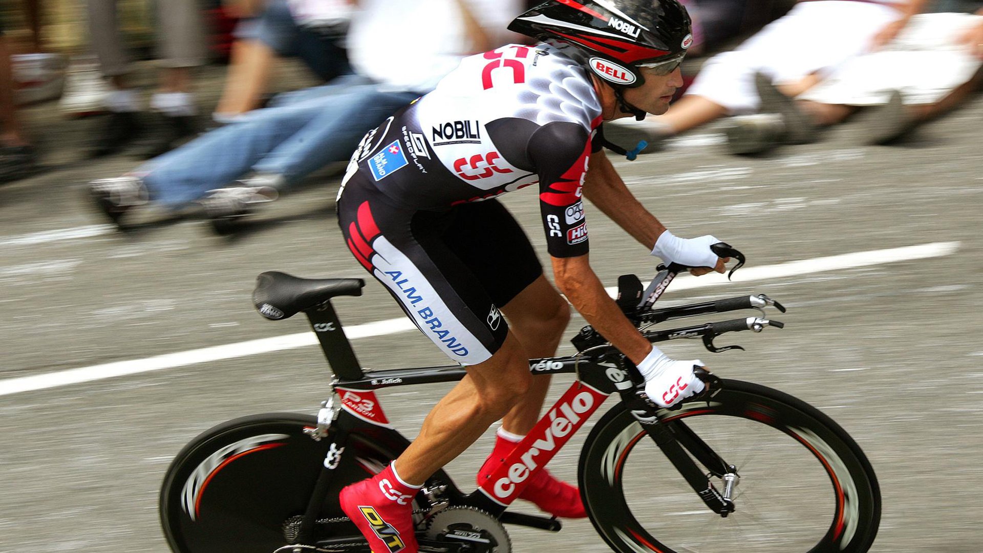 美洲杯豪门纷争：攻守转换的精彩瞬间